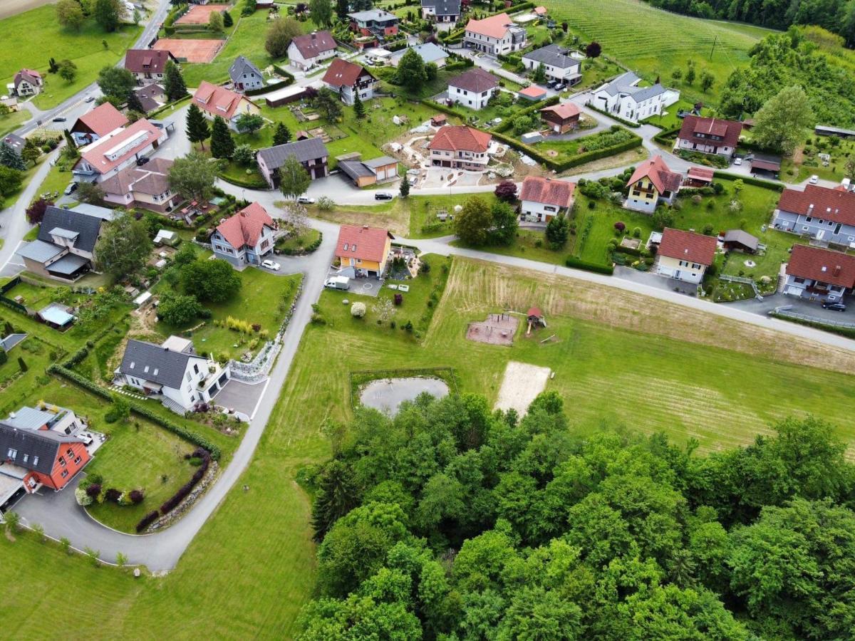 Ferienwohnung Berghausen Bagian luar foto
