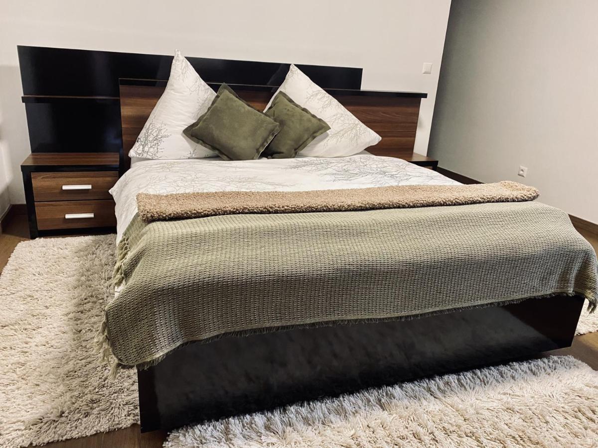 Ferienwohnung Berghausen Bagian luar foto